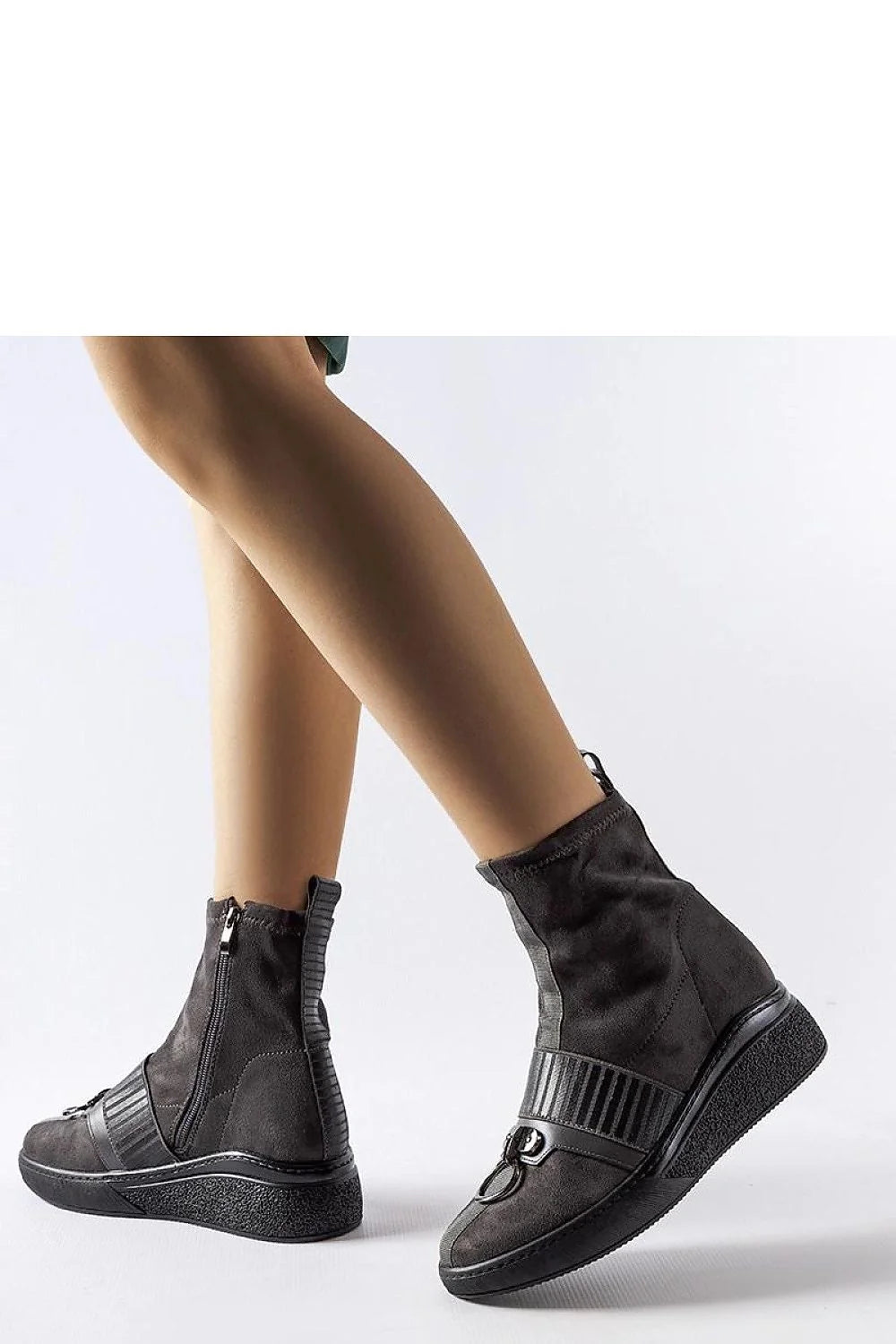 Bottes cothurnes Solea design moderne élégant coupe montante cheville talons compensés confortables matières luxueuses polyvalent femmes