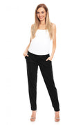 Pantalon Pee Ka Boo pour femme, style casual, coupe ample, matériau confortable, pantalon de maternité, résistant aux pressions, taille ajustable, couleur noire, sandales métalliques, tenue moderne, mode urbaine, vêtement polyvalent, habillement féminin