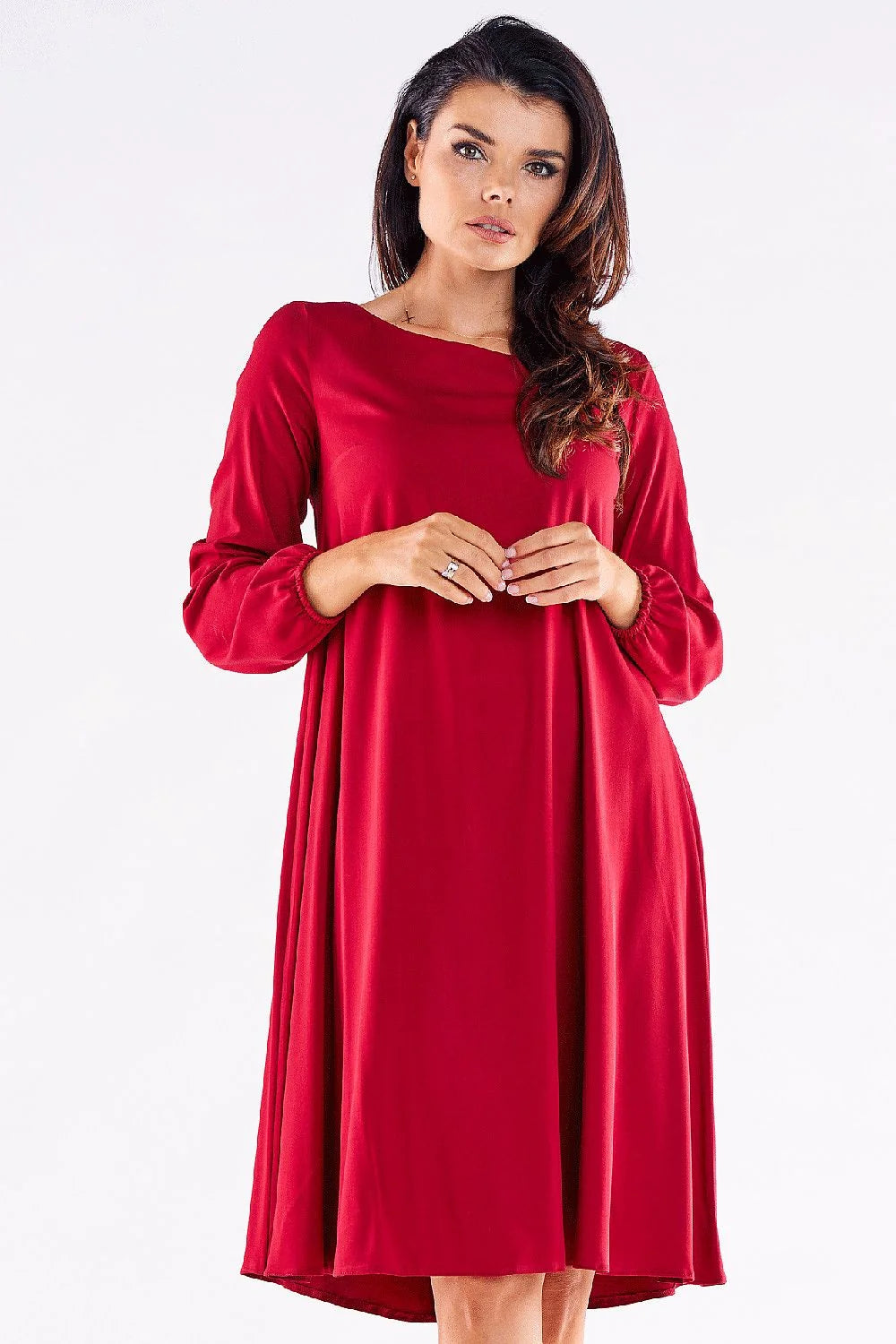 Robe de jour élégante pour femme en viscose et elasthanne, manches longues, dos allongé, coupe trapèze, couleur rouge, taille ajustable