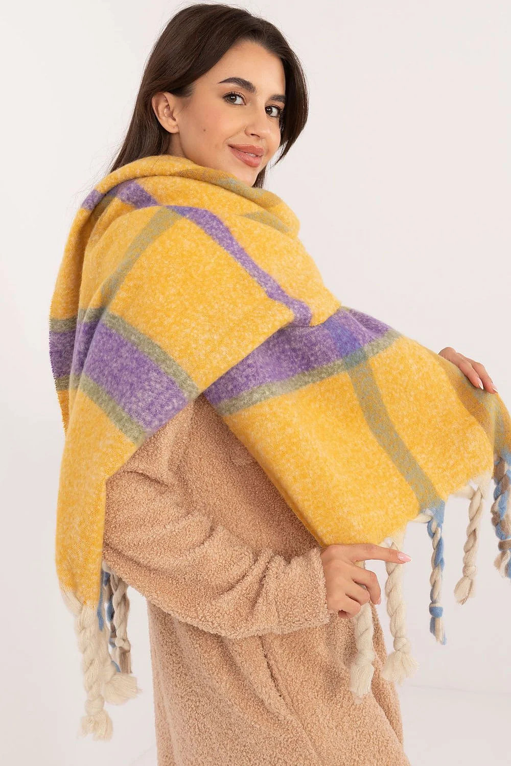 Écharpe en polyester à carreaux pour femme, franges tressées, style moderne, couleur jaune moutarde, violet et bleu pastel, longueur 180 cm, polyvalence, accessoire hiver