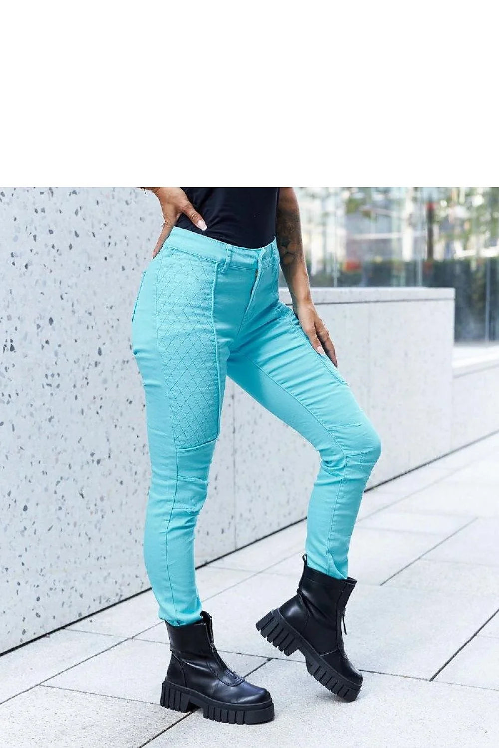 bottines noires Francavilla cuir lisse plateforme semelle caoutchouc crantée talon large mi haute bout rond fermeture éclair doublure chaude antidérapantes