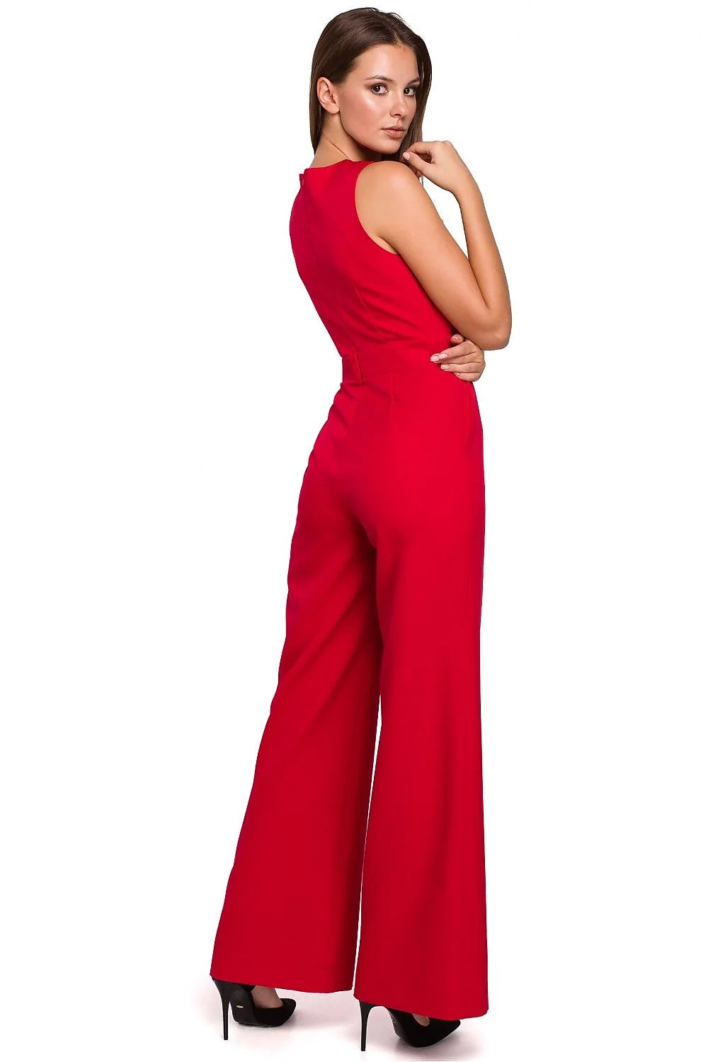 Combinaison pantalon polyester chic rouge vif élégante moderne silhouette ajustée bretelles croisées décolleté femme