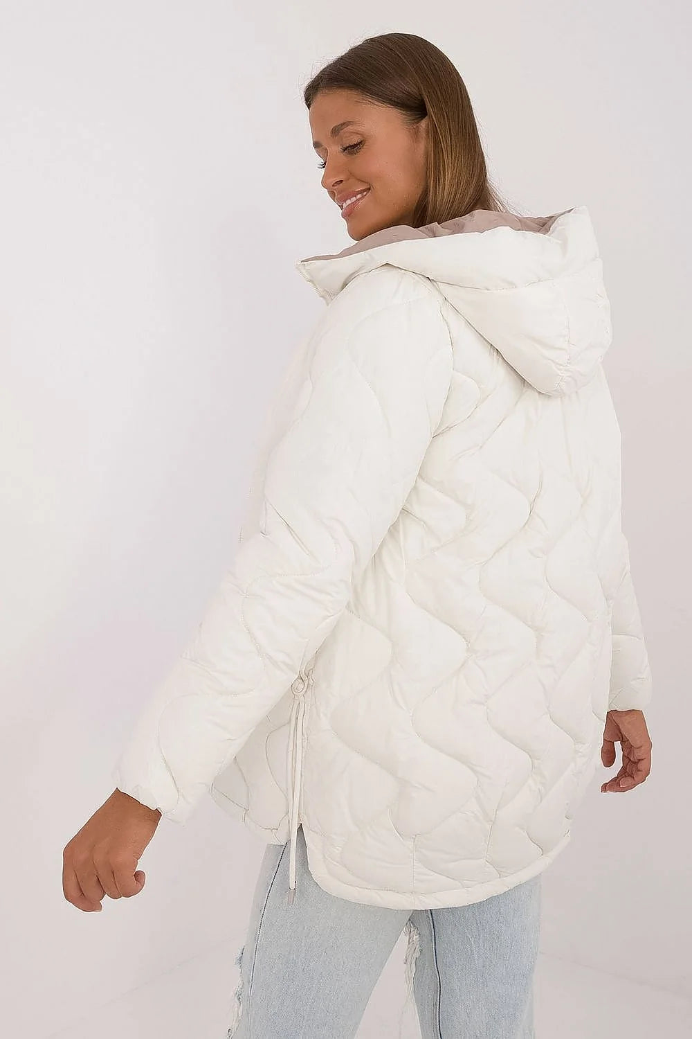 Veste matelassée pour femme automne-hiver design moderne coupe ajustée polyester doublure beige capuche manches longues