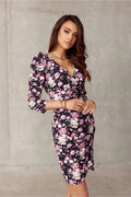 robe fourreau midi floral noir roses blanches encolure V cintrée manches troisquarts bouffantes épaules stretch légère élégante sophistiquée RocoFashion