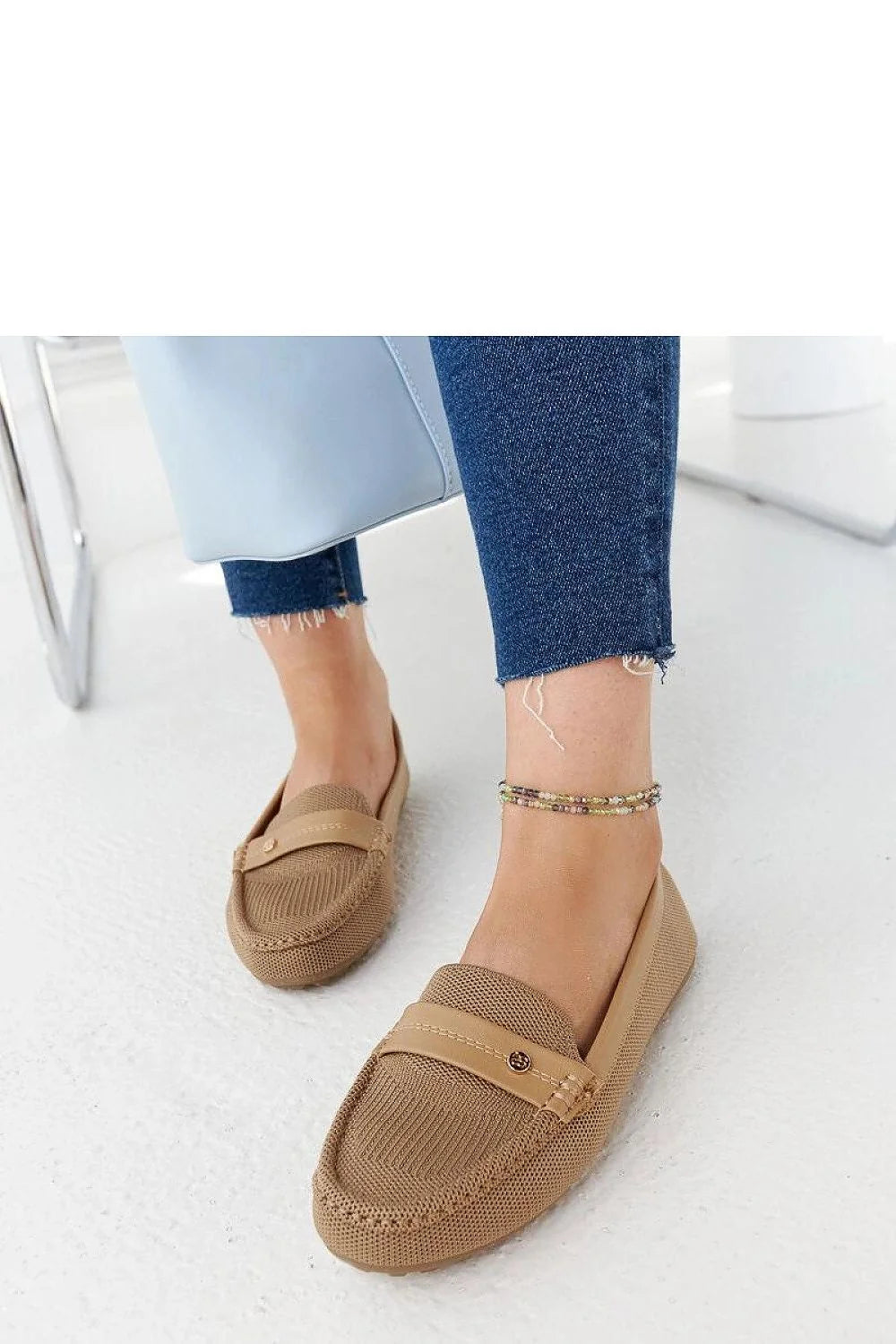 Mocassins classiques pour femme design arrondi beige toile synthétique semelle marron enfilage facile été