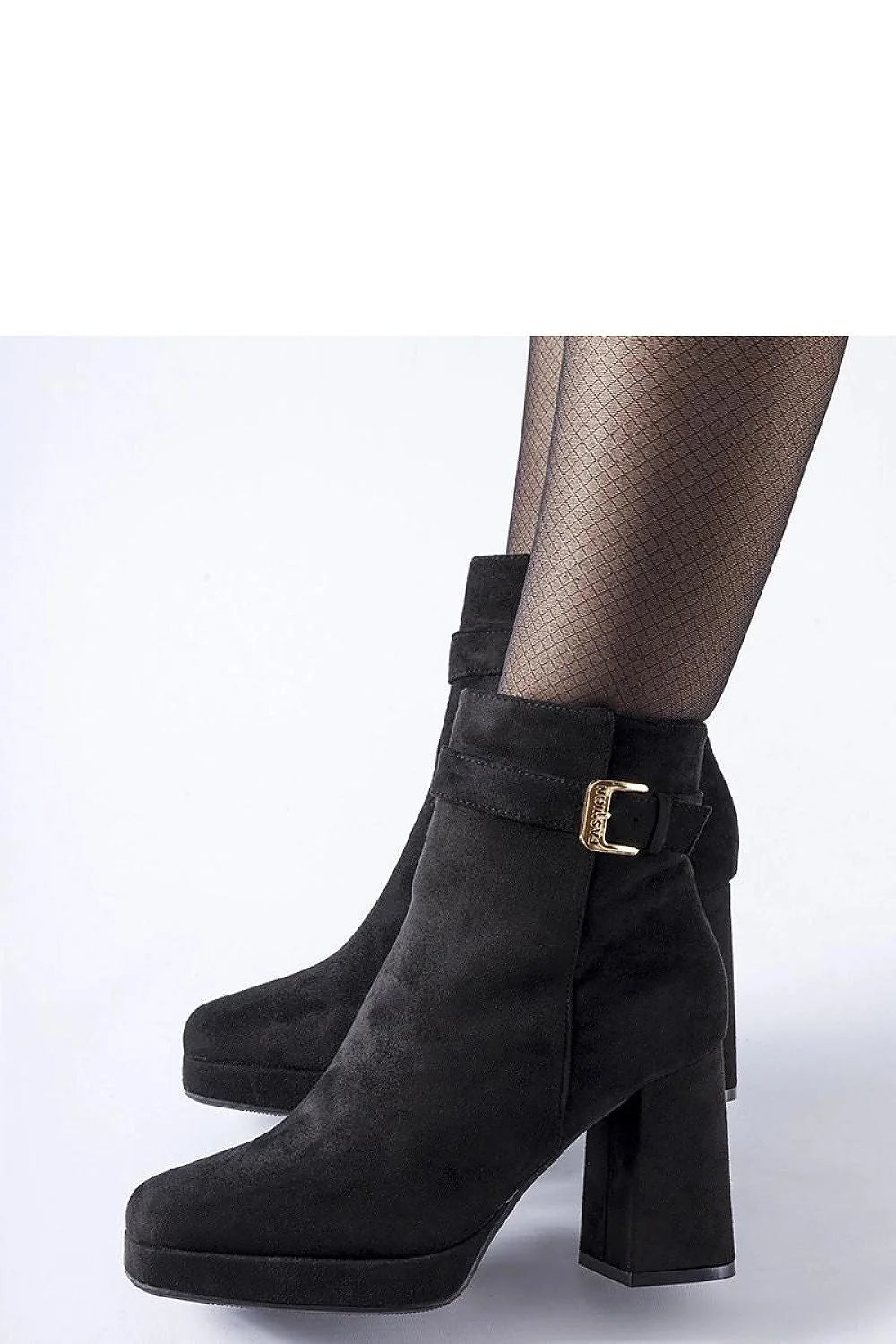 bottines noires montantes suédine daim talon bloc plateforme légère bout rond bride réglable boucle dorée fermeture éclair femme