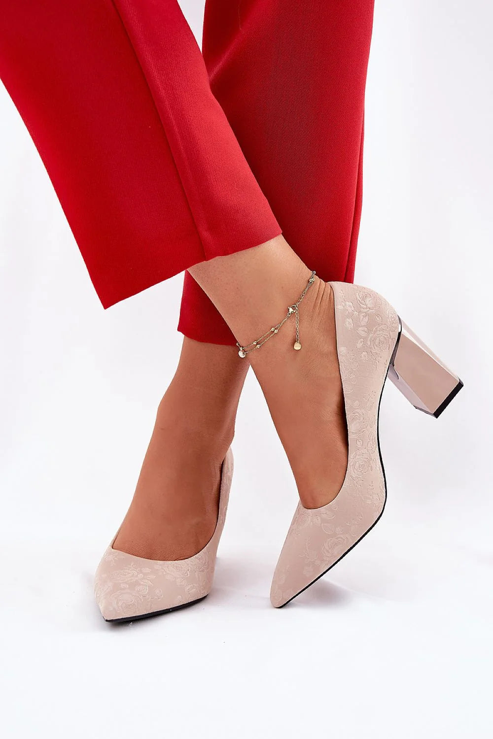 Escarpins Vinceza élégants éco-cuir talon carré design floral beige talon stable bout pointu occasion formelle professionnelle