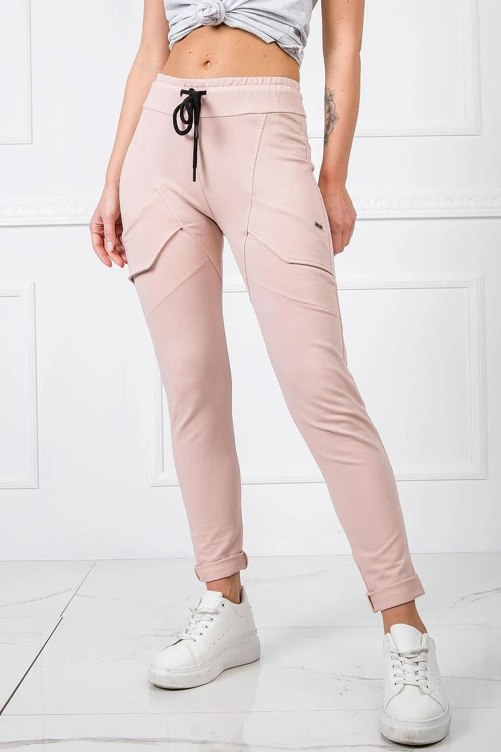 Pantalon jogger femme rose pâle ajusté élasthanne coton taille élastiquée poches avant confortables occasion quotidienne