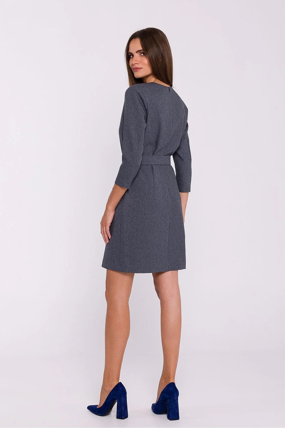 Robe élégante pour femme coupe droite ceinture ajustable manches 3/4 couleur grise taille ajustable polyester