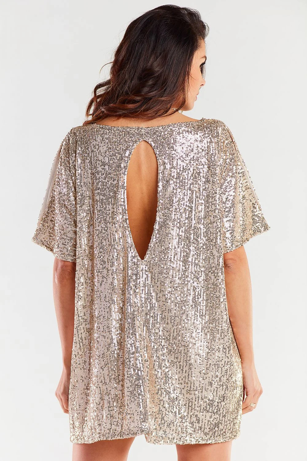 Robe de soirée scintillante rose métallisé sequins coupe ample manches courtes col rond femme