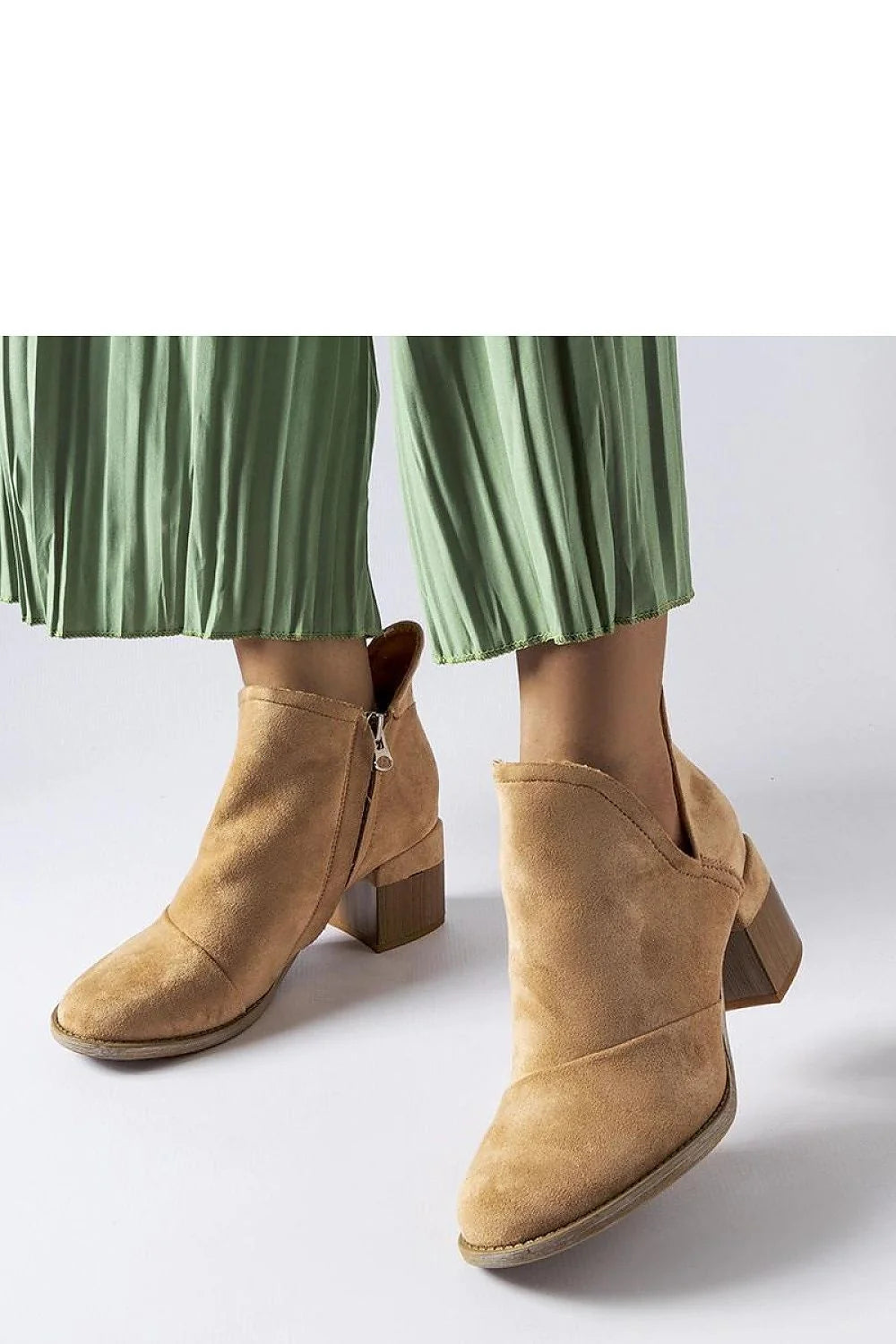Bottines beiges femmes tige irrégulière talons moyens Busson fermeture éclair daim confortables style intemporel polyvalentes