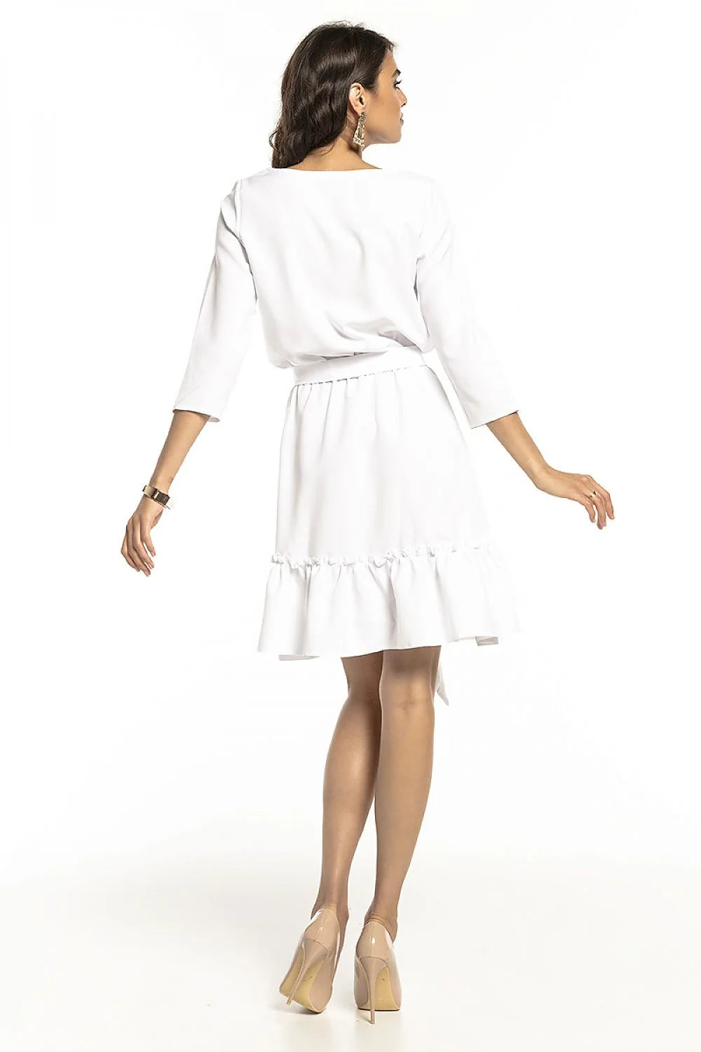 robe trapèze émeraude courte fluide manches trois quarts ceinturée jupe froncée ourlet asymétrique encolure ronde style chic féminin