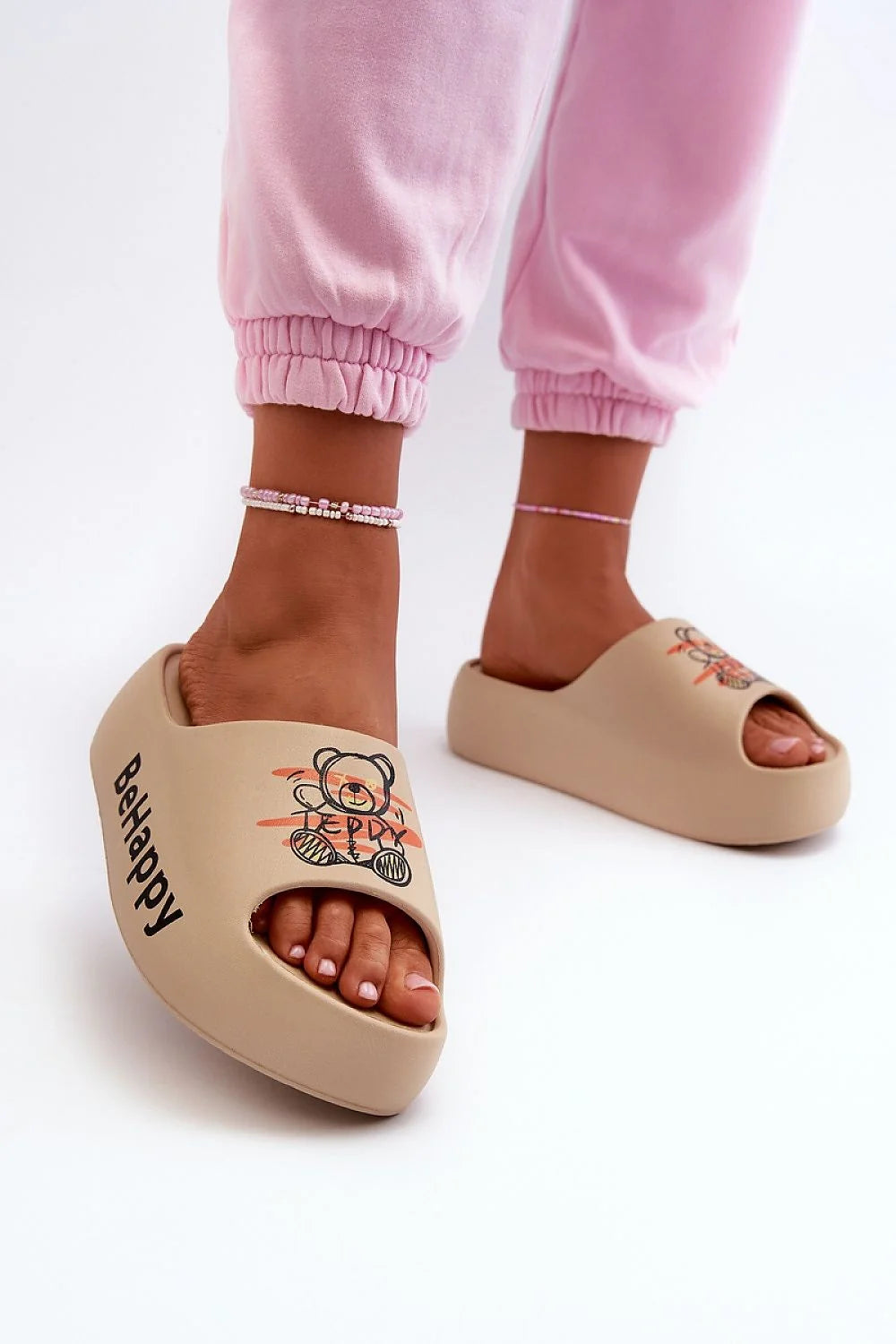Sandales pour femme Step in style, design moderne, motif ours, semelle épaisse, confortable, beige, été, occasion, mode, vêtement, accessoire, tendance, style