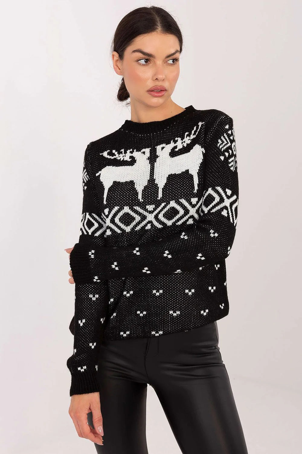 pull femme maille jacquard noir blanc motif Noël scandi col rond manches longues rennes oversize côtelé épais chaud festif confortable