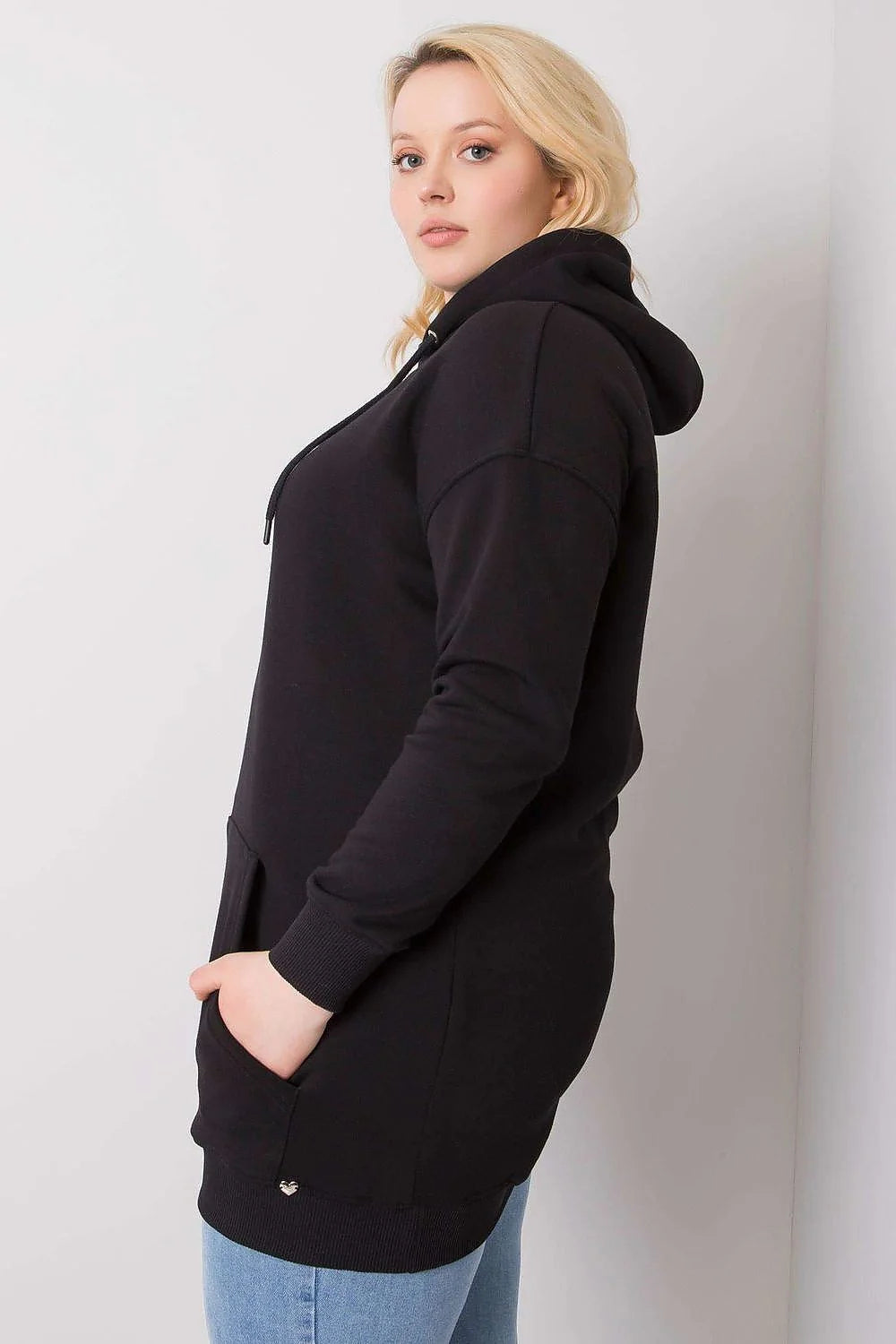 Sweatshirt femme ample coton-polyester noir moderne décontracté capuche poches kangourou confort quotidien tendance