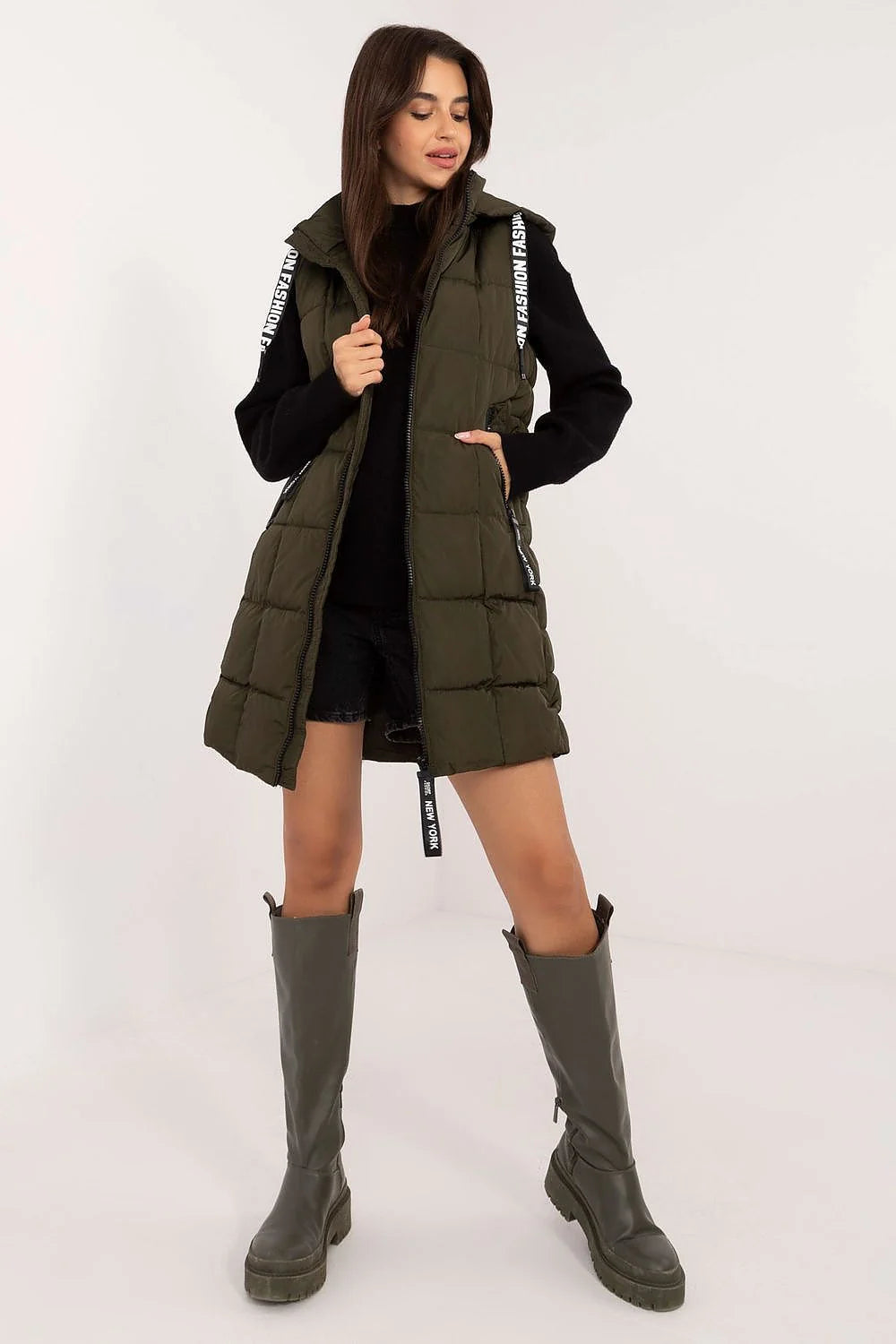 Veste sans manches en doudoune vert olive moderne et urbain pour femme style décontracté isolation polyester