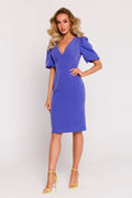 Robe de jour élégante pour femmes en tissu de qualité avec décolleté en V et manches courtes