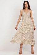 robe féminine midi dentelle florale beige bretelles spaghetti décolleté V croisé coupe empire jupe longue volants ourlet festonné doublure opaque
