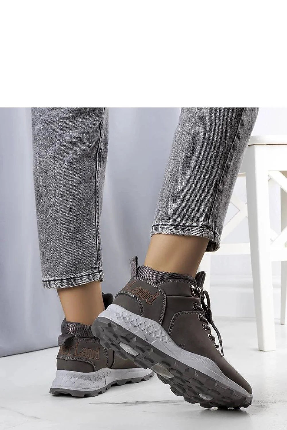 Bottes trappeur Solea femmes style moderne fonctionnel randonnée automne-hiver tricot gris doublure chaude lacets métalliques semelle caoutchouc
