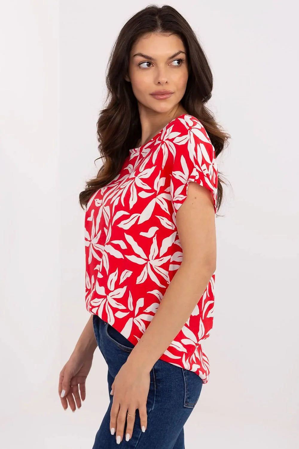 Chemisier féminin motif floral audacieux manches courtes coupe ample tissu léger respirant couleur rouge vif blanc femme