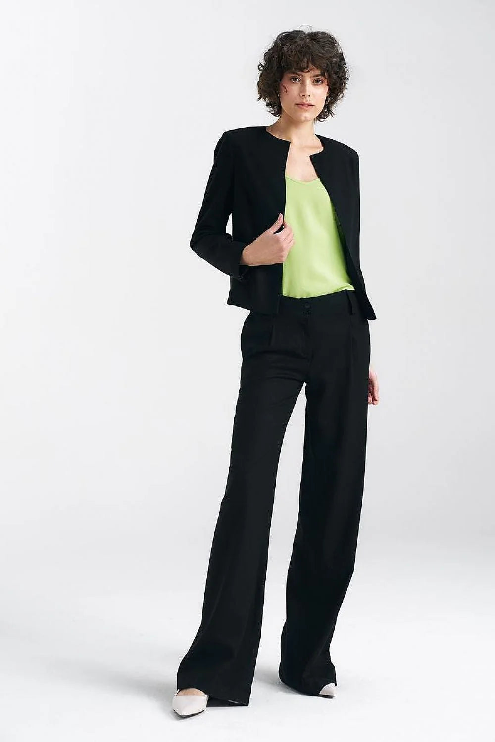 Blazer femme élégant noir profond viscose lin coton coupe carrée taille régulière occasion professionnelle