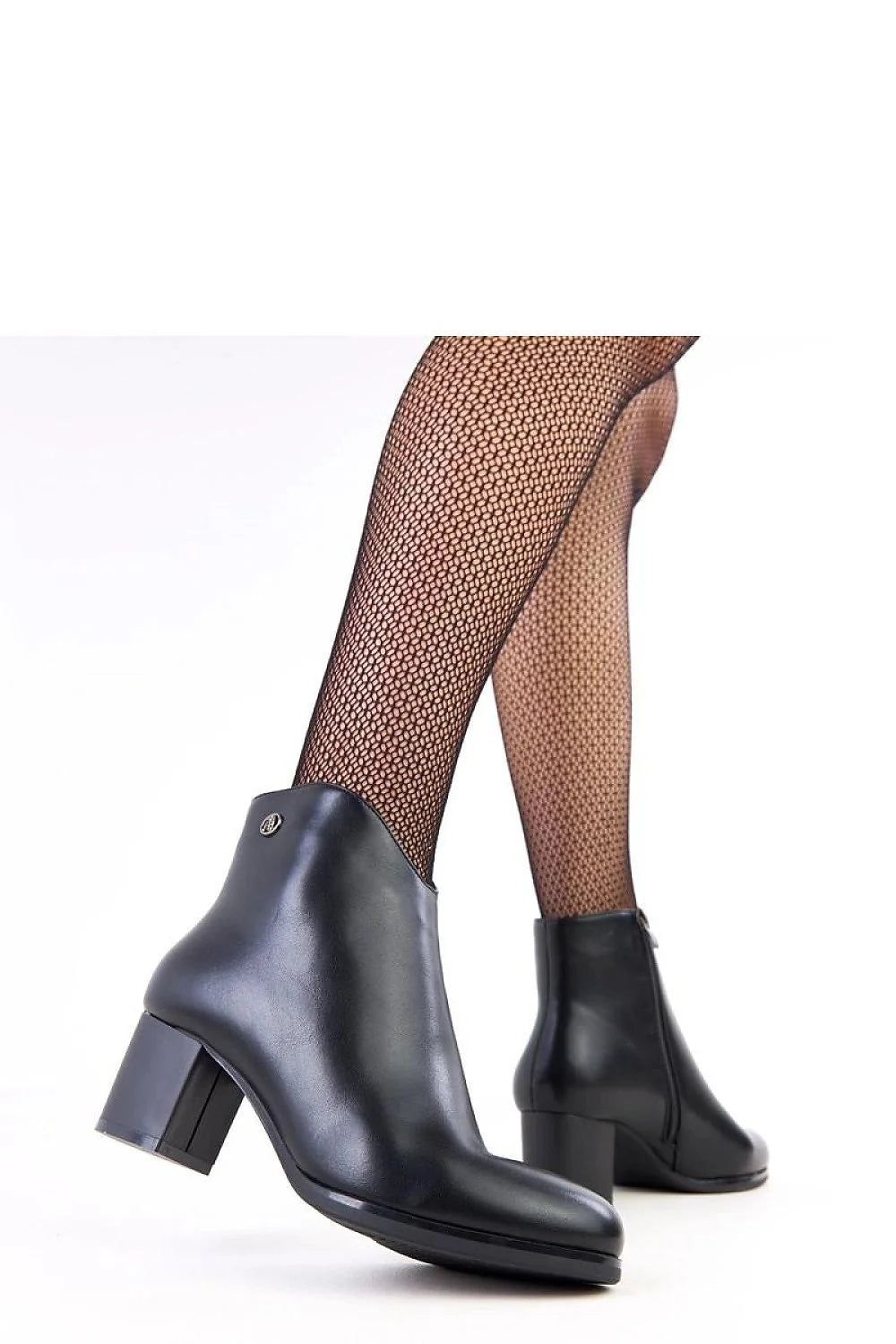 bottines cheville cuir écologique mat noir bout amande talon poteau stable 5cm doublure chaude semelle tissu fermeture zippée élégant féminin