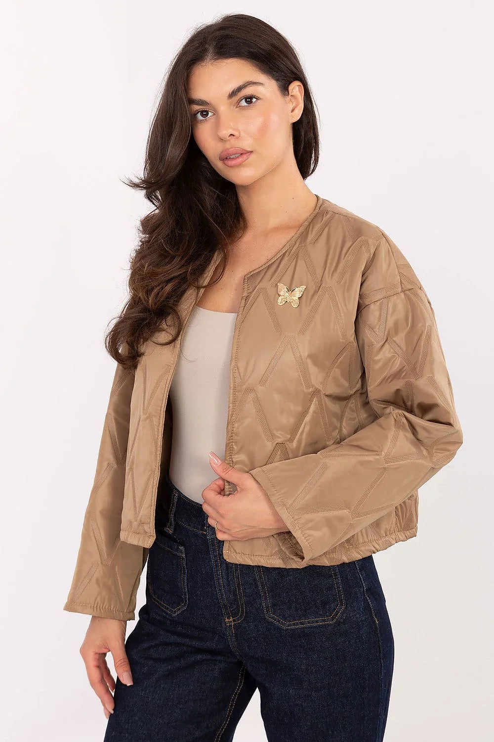veste matelassée femme courte blouson beige camel coupe boxy manches longues encolure ronde sans col satinée légère