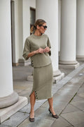 Ensemble coordonné femme chic beige-kaki manches 3/4 jupe midi fente élégante occasions semi-formelles