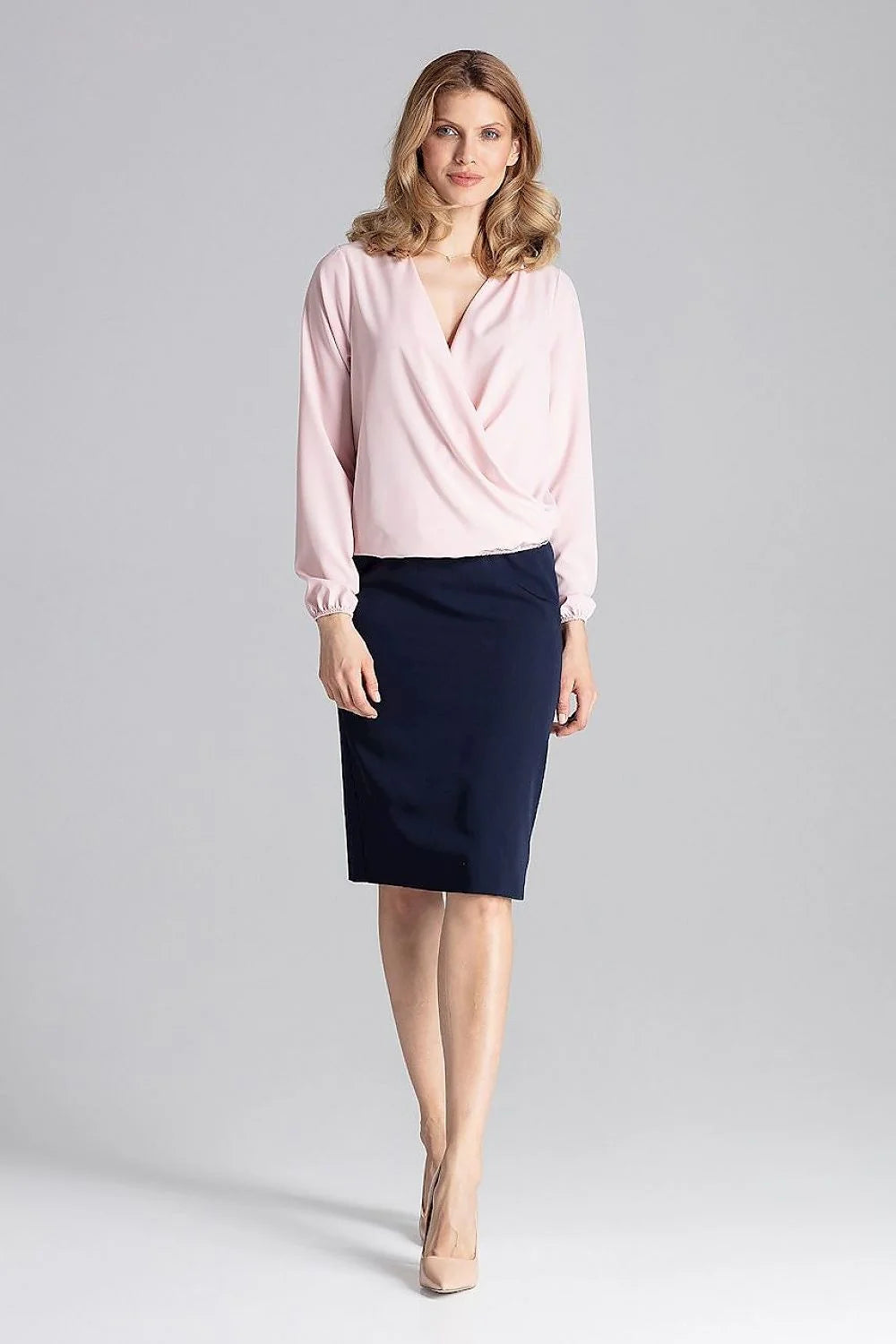 Chemisier Figl dentelle délicate encolure enveloppante féminine élégance manches bandes élastiques confort polyester élasthanne stretch doux léger ajustement flatteur