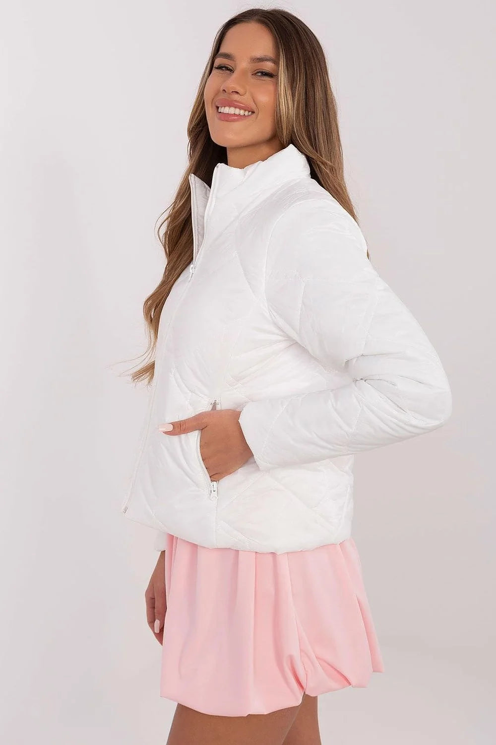 Veste Italy Moda Femme Coupe Ajustée Col Montant Tissu Nylon Matelassé Motifs Lisses Printemps Automne Hiver Poches Zippées Fermeture Éclair