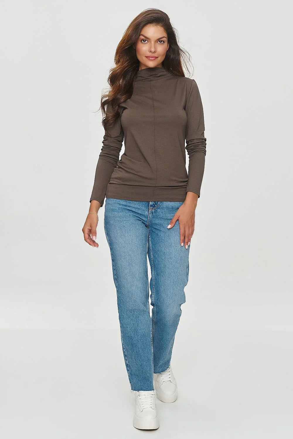 Chemisier Makadamia en viscose pour femme, col roulé, manches longues, coupe ajustée, style minimaliste