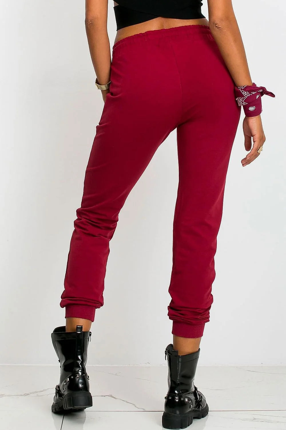 pantalon jogger femme slim beige camel molleton doux respirant taille mihaute elastique cordon coulissant poignets bordscotes poches metalliques