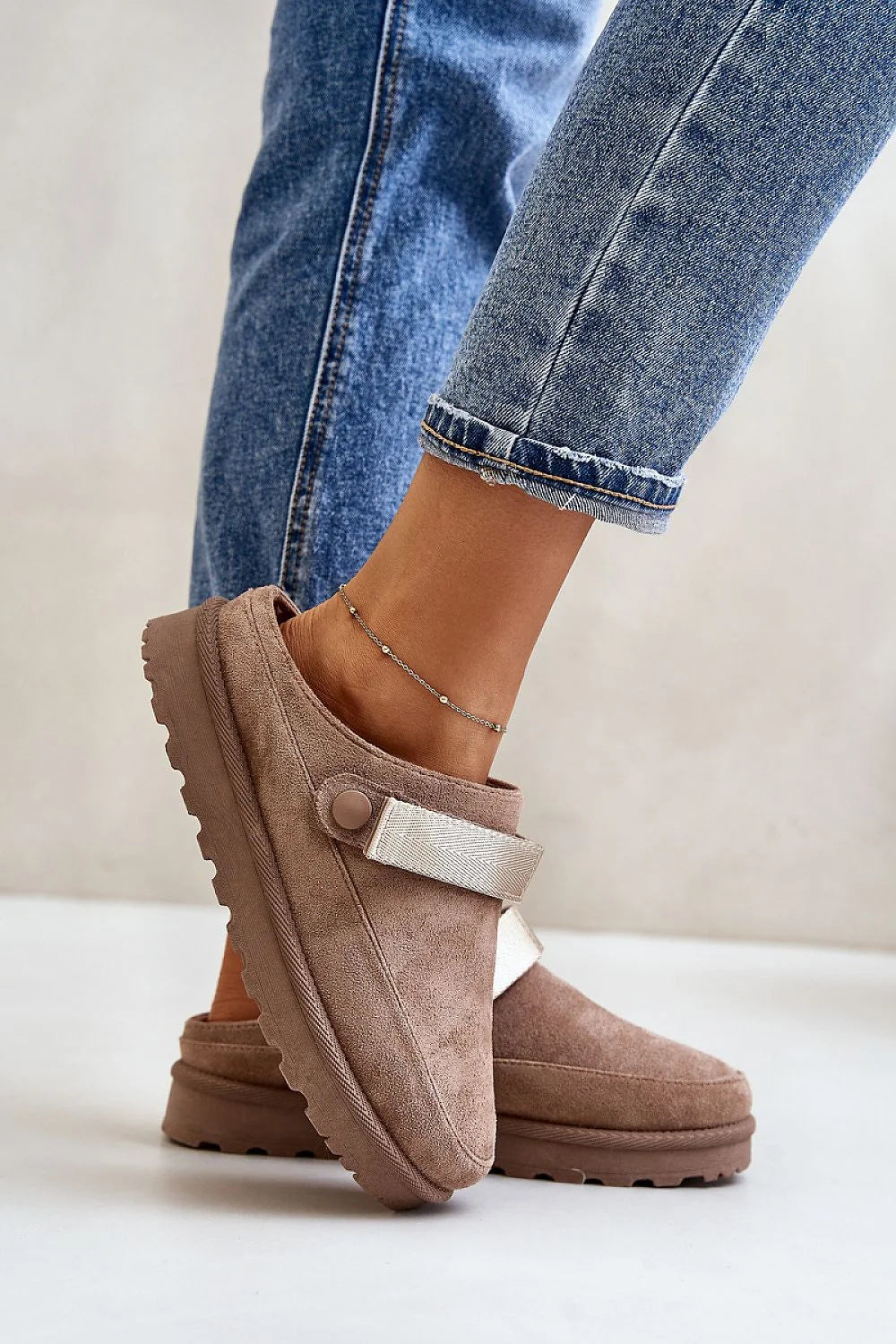 Pantoufles en suédine écologique pour femme, mules platesforme 4 cm, fourrure intérieure, bride ajustable, style décontracté, confort quotidien