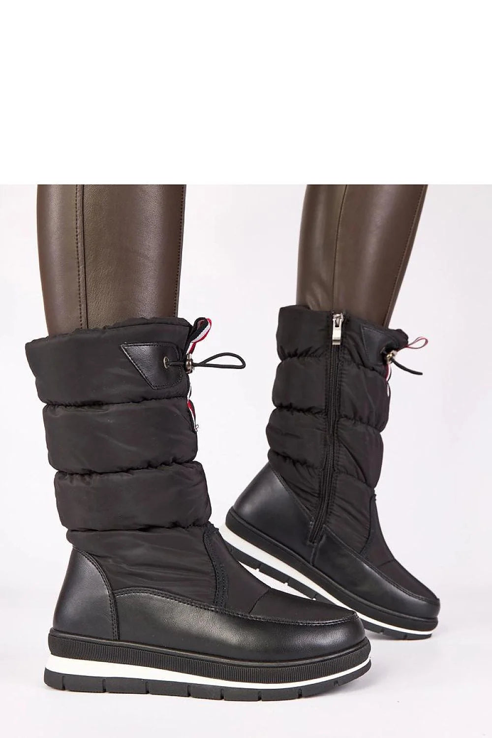 bottes neige noires talon bas cordon serrage mi mollet tige matelassée tissu technique simili cuir semelle crantee antiderapante