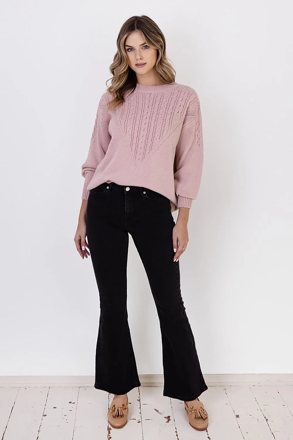 Pull-over à manches longues féminin en maille douce couleur rose pâle motifs tricotés coupe ample Chandail MKM