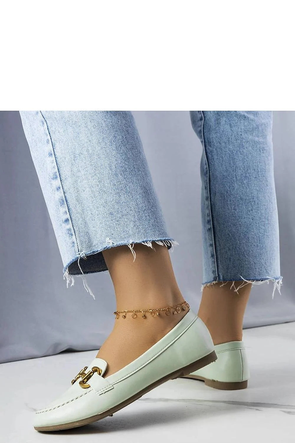 mocassins femmes élégants verts pastel cuir écologique similicuir mors métallique doré bride centrale semelle plate bout arrondi confortables