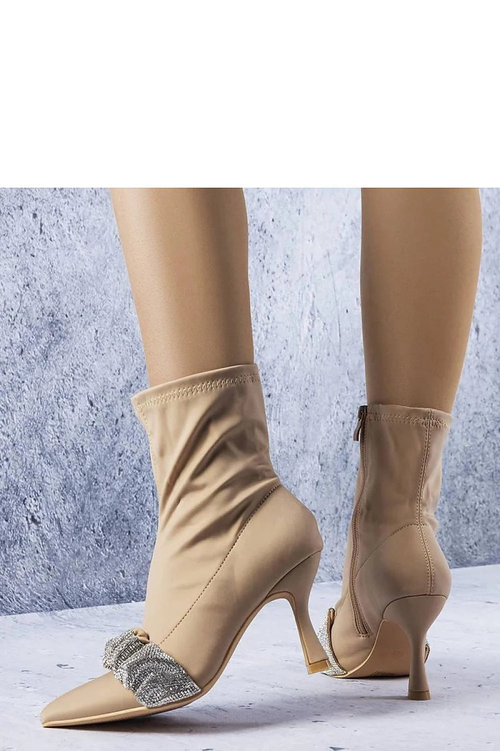 bottines talons stiletto beige cuir souple stretch moulant bout pointu tige cheville scrunch plissé strass argentés fermeture éclair latérale