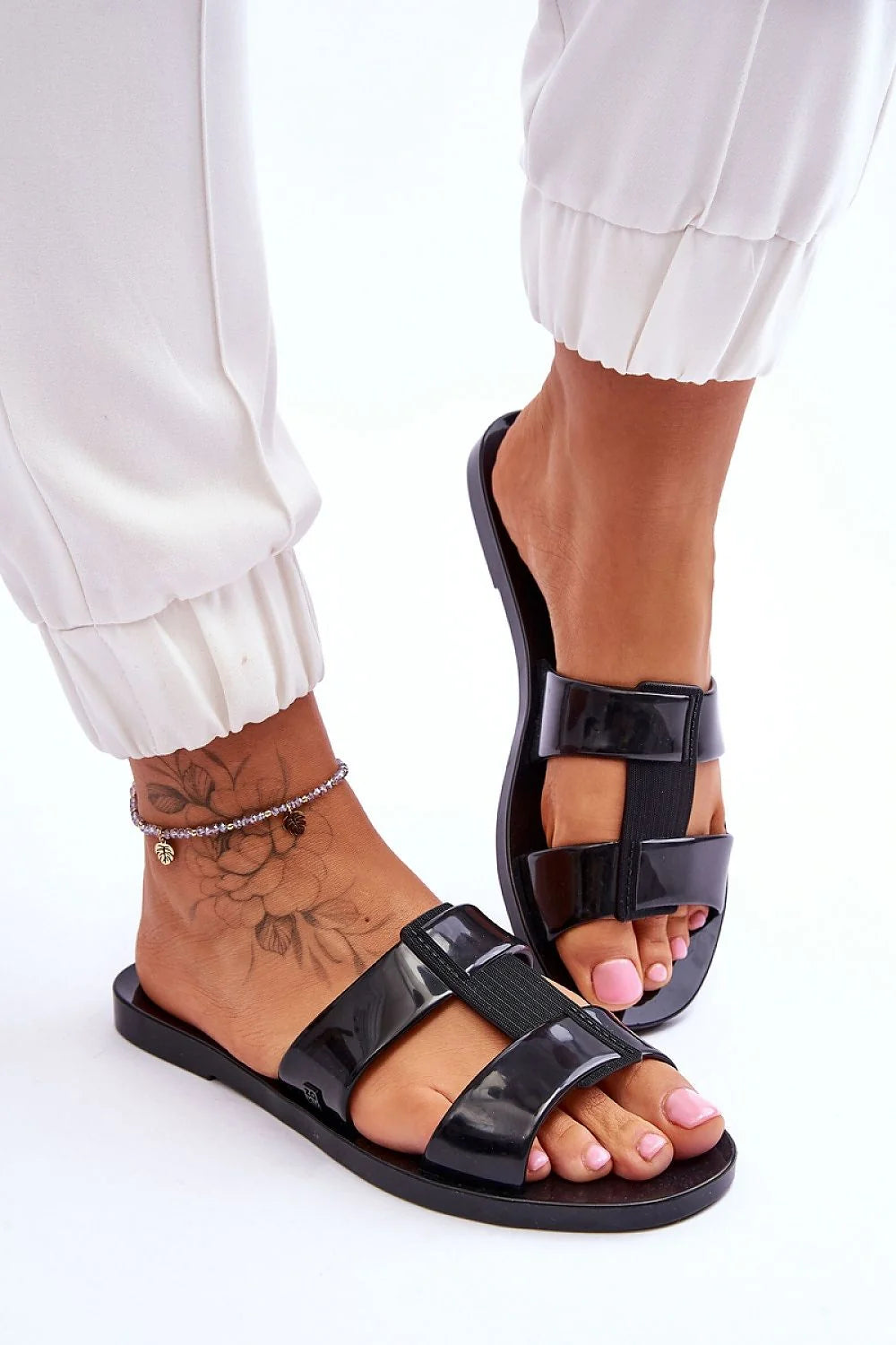 Sandales femmes style minimaliste été 2023 vegan confortable lanières élastiques tatouage floral pendentif feuille