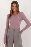Ensemble femme deux pièces maille côtelée boutons dorés pantalon gris clair polyester coupe ajustée manches longues