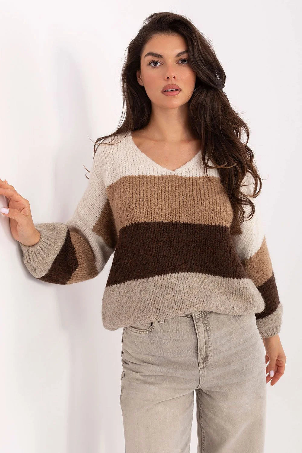 pull oversize rayé femme colV manches bouffantes grosse maille colorblock crème beige camel marron moelleux côtelé court décontracté hiver confortable