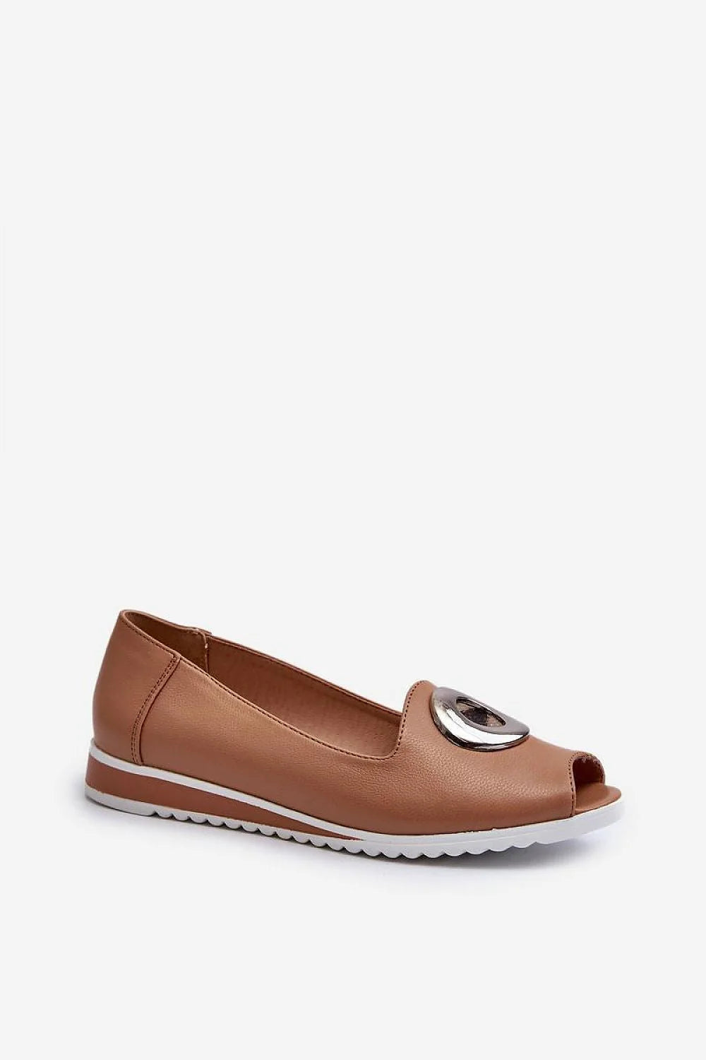 Escarpins femmes couleur camel cuir artificiel semelle blanche ornements métalliques confortable élégant occasion décontractée semi-formelle