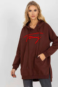 Sweatshirt à capuche pour femme, style moderne, couleur marron foncé, matière douce, coupe ample, idéal pour tenues décontractées
