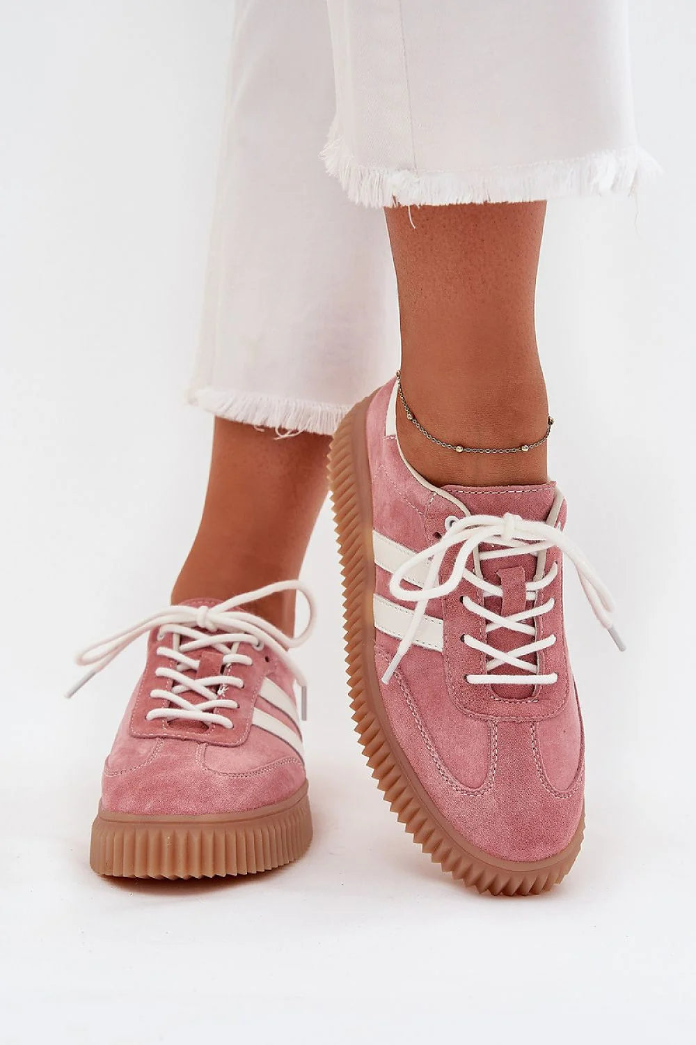Chaussures de sport Step in style pour femmes en daim naturel rose avec semelle plateforme confortable et style moderne