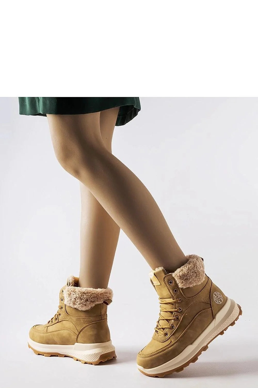 Bottes trappeur Solea pour femme, design moderne, cuir synthétique, fausse fourrure, hiver, confort, style casual, maintien cheville, lacets métal, semelle caoutchouc