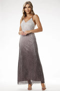 robe longue élégante ajustée silhouette colonne moulante fluide paillettes sequins scintillante dégradé argenté anthracite encolure V bretelles fines dos ouvert