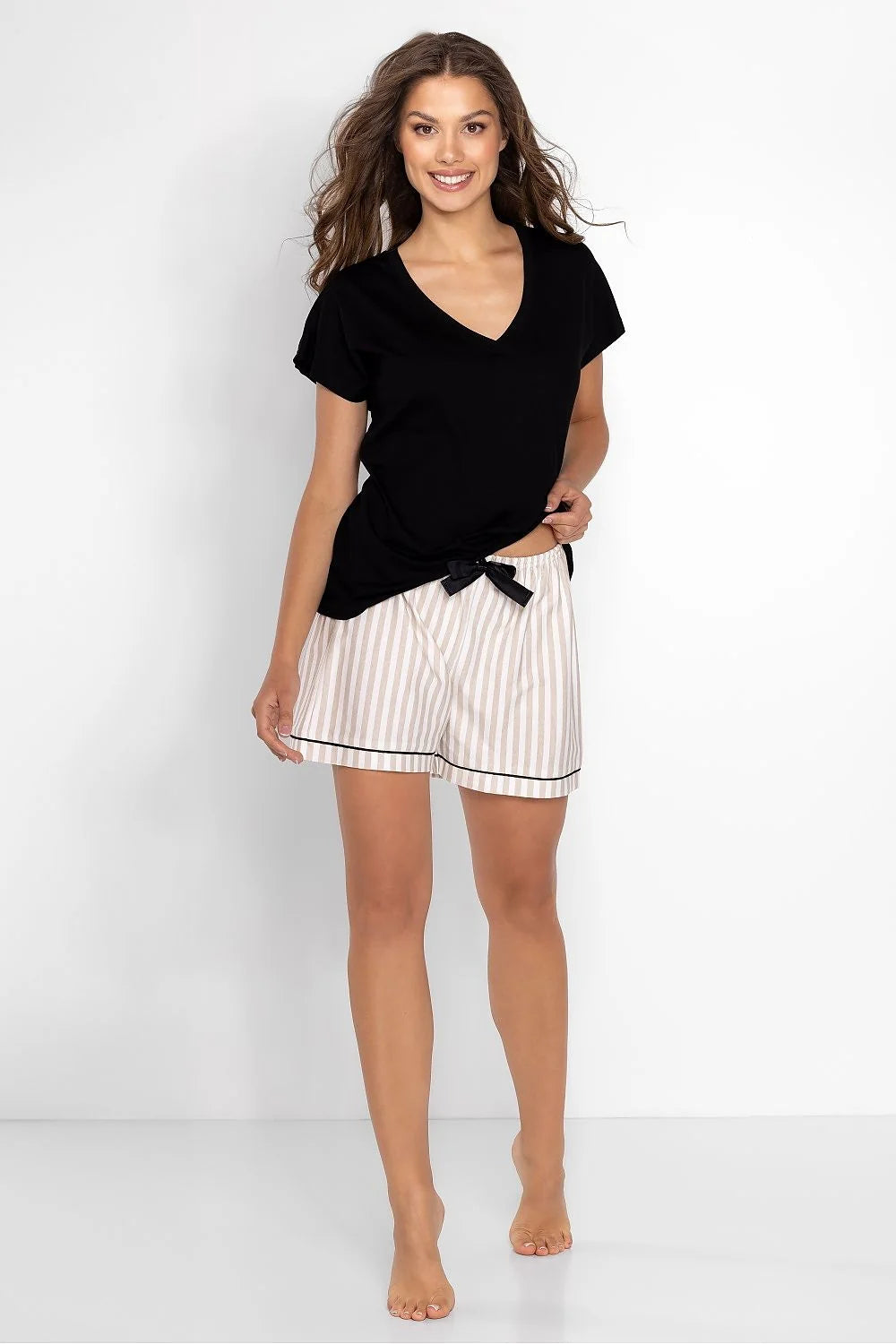 Pyjama pour femme élégant et confortable chemisier col V short rayé viscose coton qualité supérieure