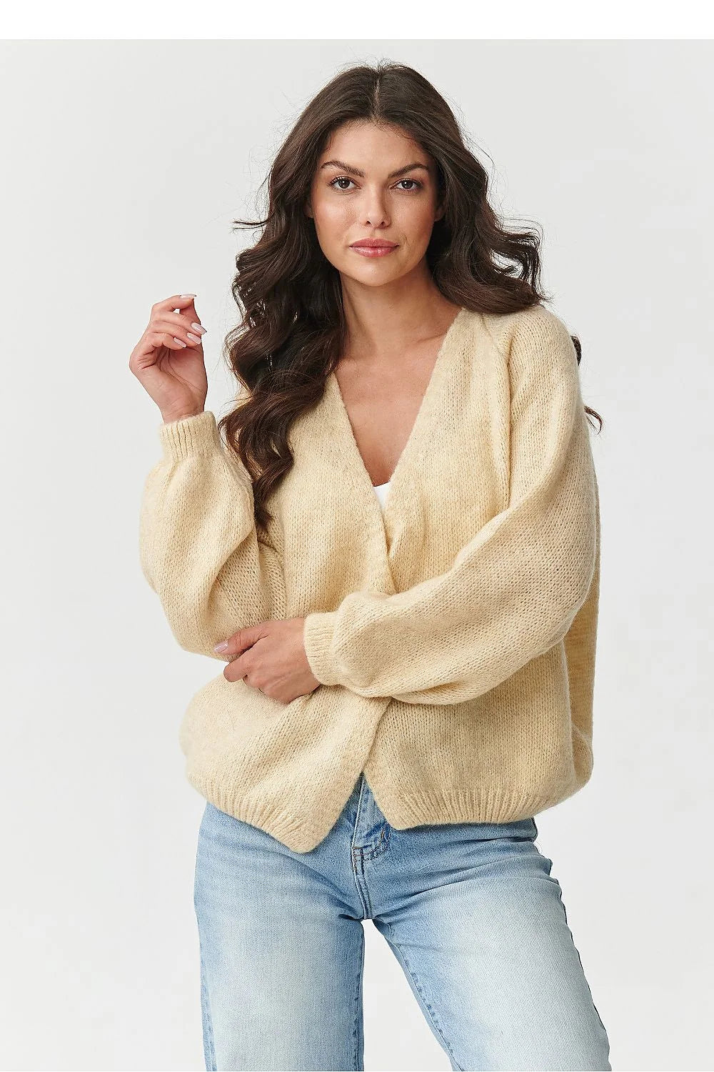 cardigan court femme oversize maille duveteuse beige crème colV bordcôtelé manchesbouffantes sansboutons doux léger respirant kidmohair laine polyamideacrylique