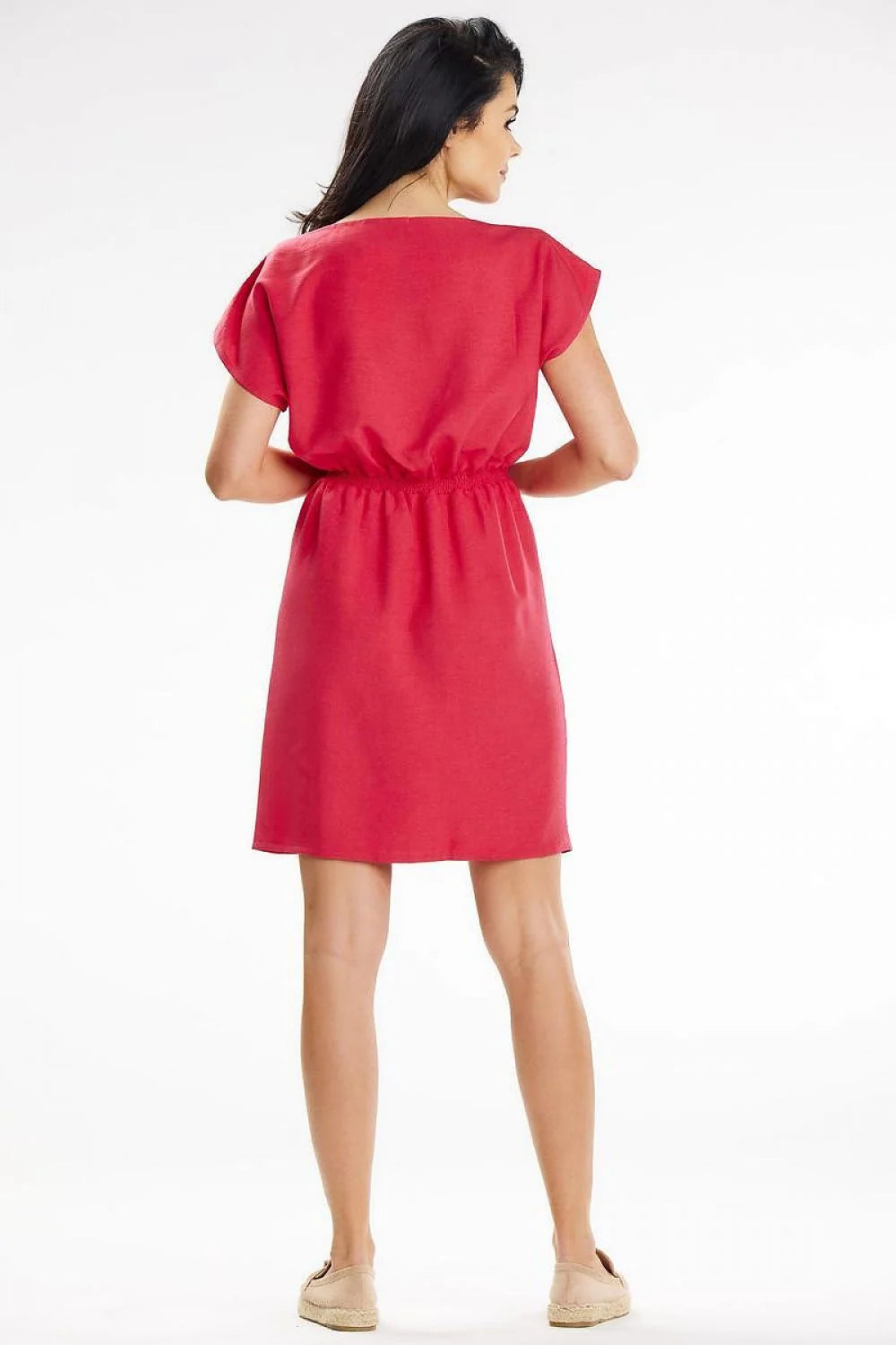 Robe de jour simple élégante couleur rouge vif taille élastiquée manches courtes encolure bateau poches latérales femme