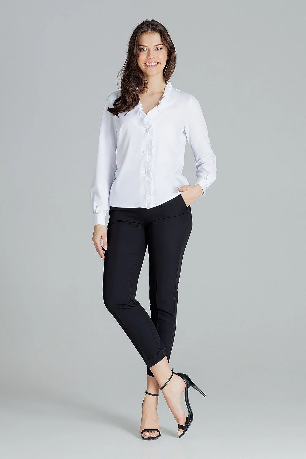 chemisier blanc manches longues col V volants boutonnage central popeline léger fluide coupe ajustée romantique polyvalent élégant féminin bureau casual