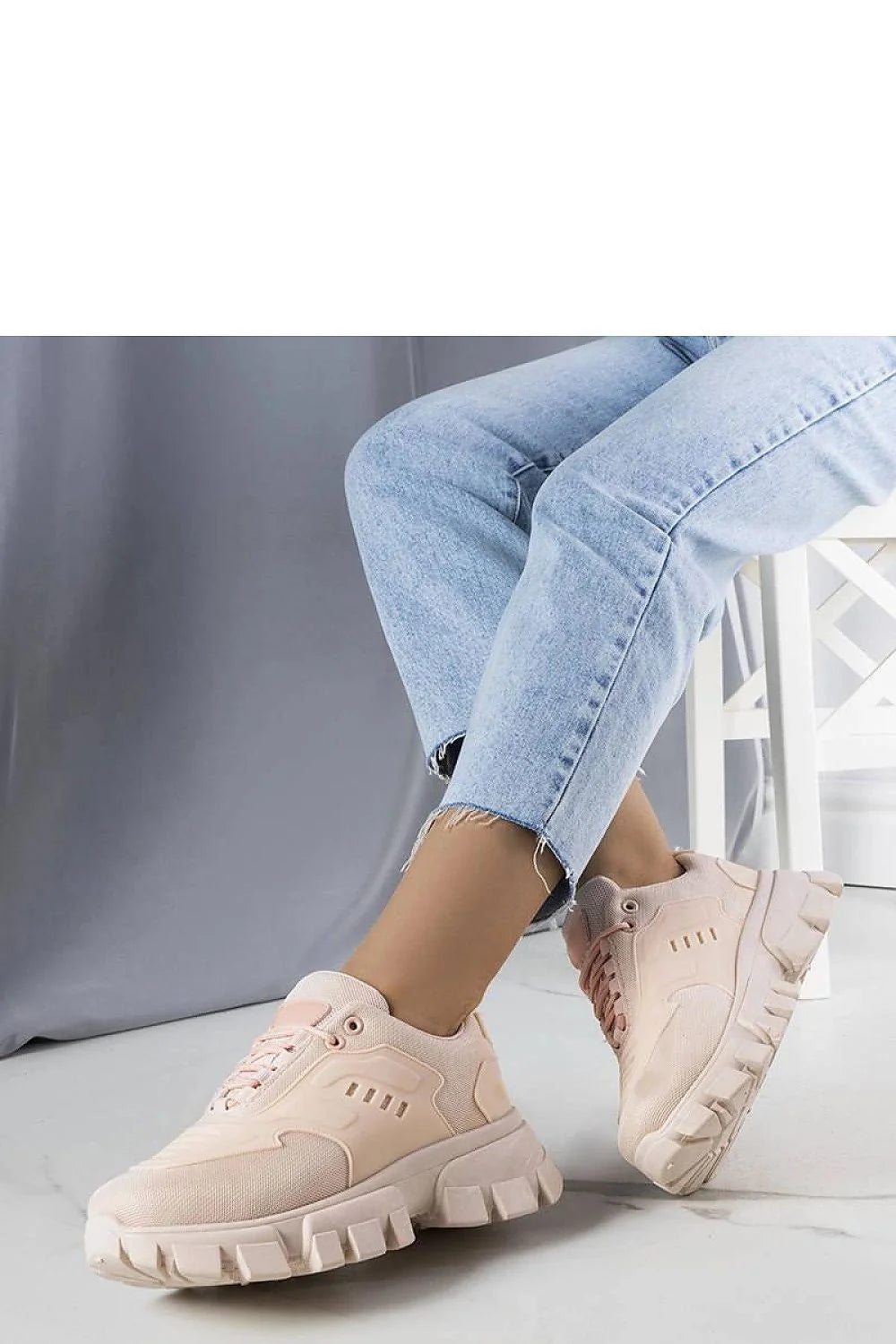 baskets femme chunky rose pâle maille synthétique semelle épaisse crantée plateforme antidérapante amortissante lacets métalliques coupe basse urbaine confortable tendance